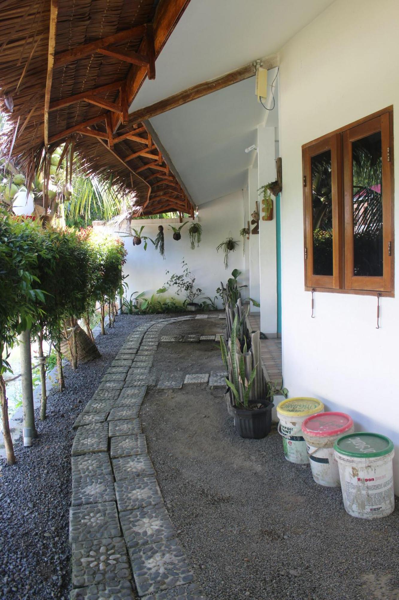 Eco Trekking Lodge, Bar & Jungle Tour'S Bukit Lawang Exterior photo